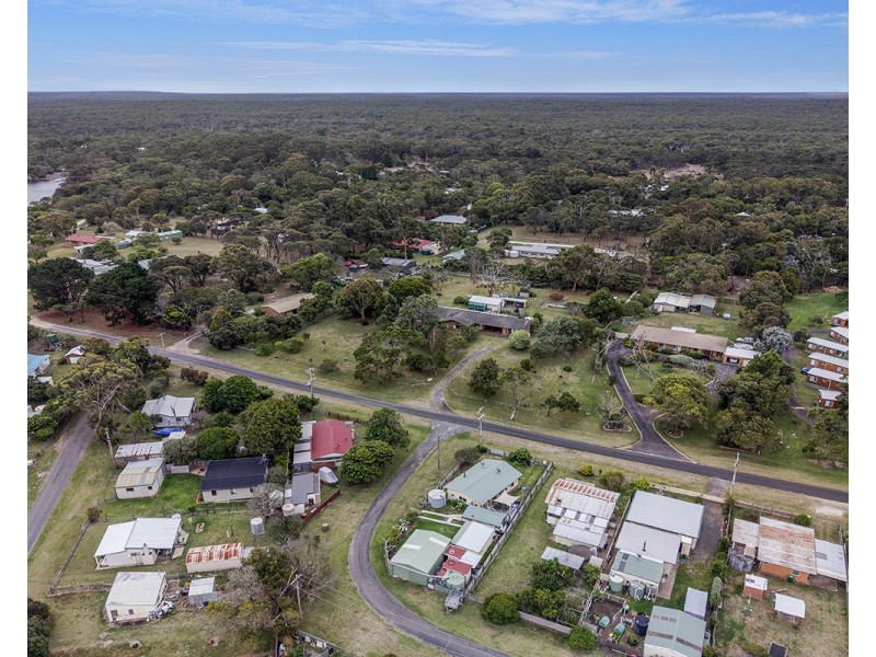 13 Casuarina Grove, Nelson VIC 3292