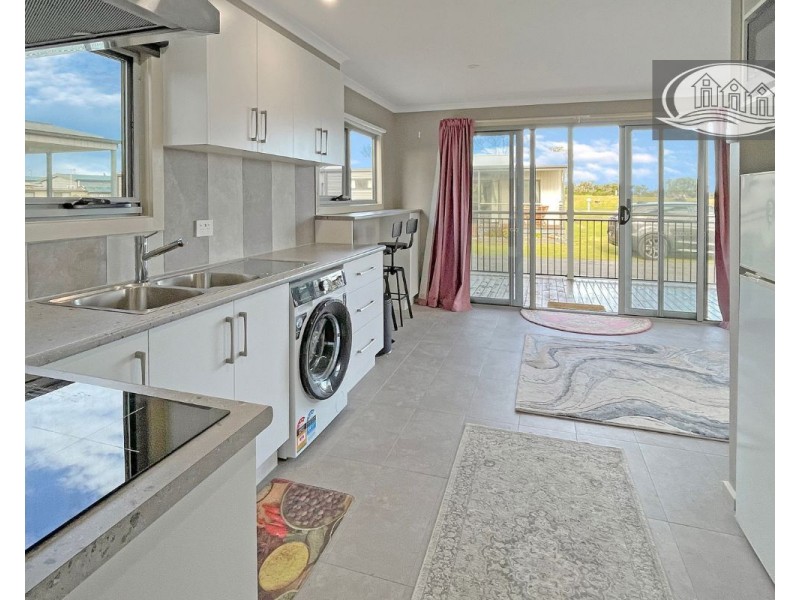 3/342 Dutton Way, Portland VIC 3305