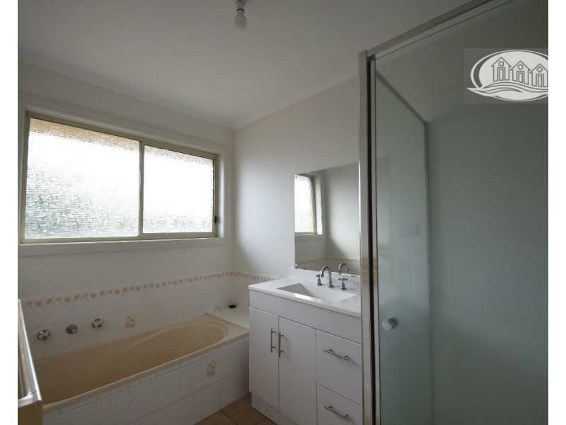 9 Juliani Place, Portland VIC 3305