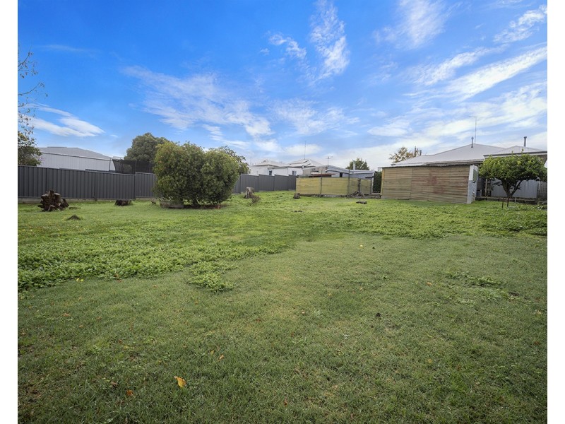 70 Mount Napier Road, Hamilton VIC 3300