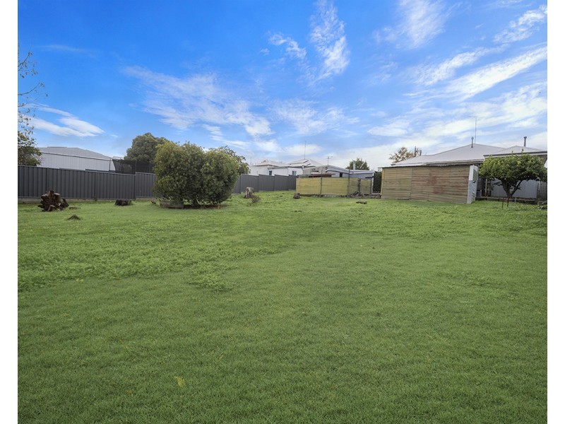 70 Mount Napier Road, Hamilton VIC 3300