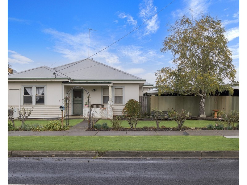 70 Mount Napier Road, Hamilton VIC 3300