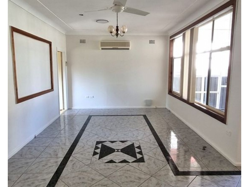 43 Monash Road, Blacktown NSW 2148