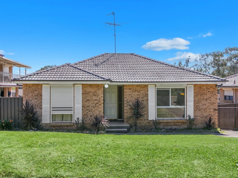 32 Nairana Drive, Marayong NSW 2148