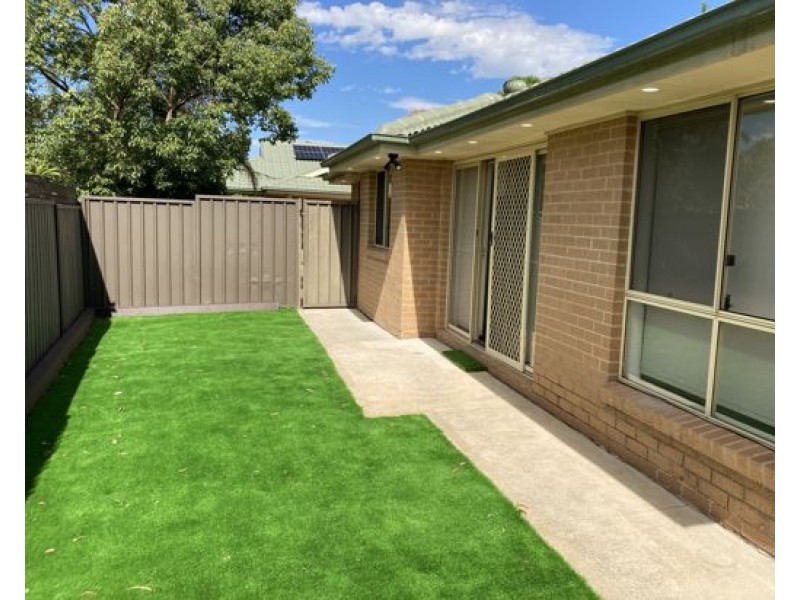 4/29 Hobart Street, Oxley Park NSW 2760