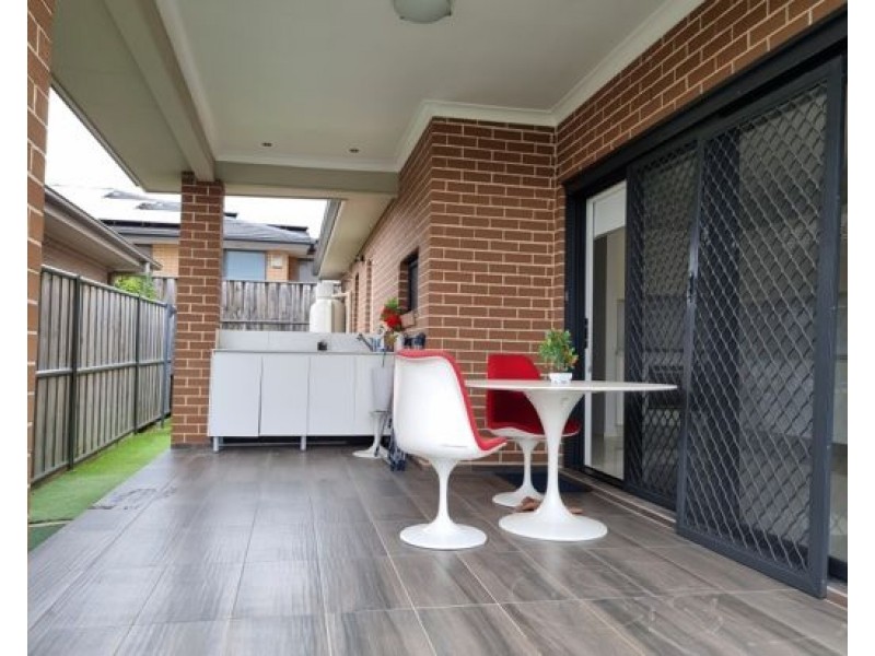 16 Centennial Drive, The Ponds NSW 2769