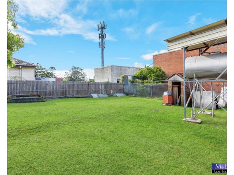 4 Hill End Road, Doonside NSW 2767