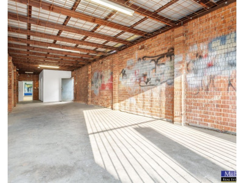 8 Hill End Road, Doonside NSW 2767