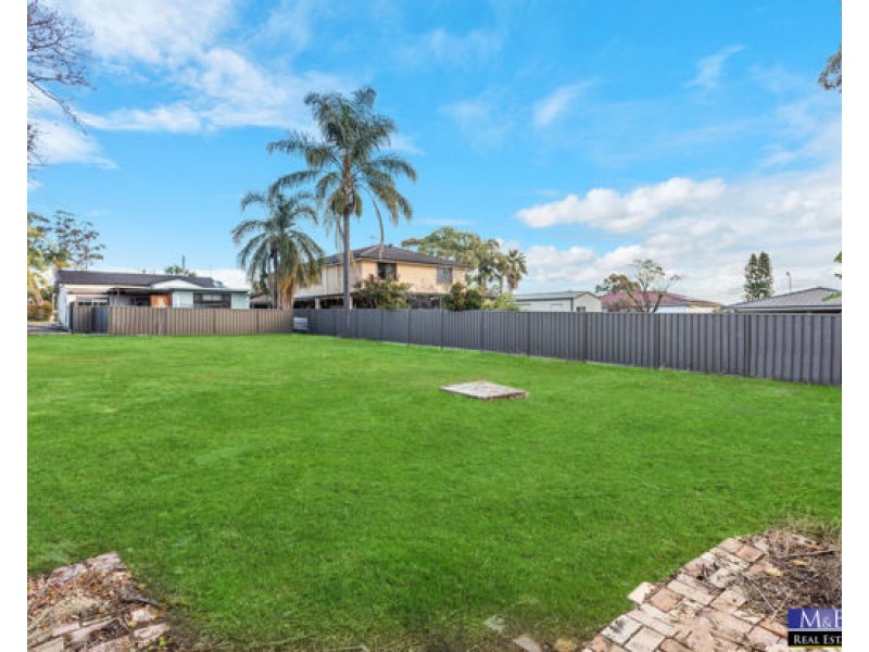13 Earle  Street, Doonside NSW 2767