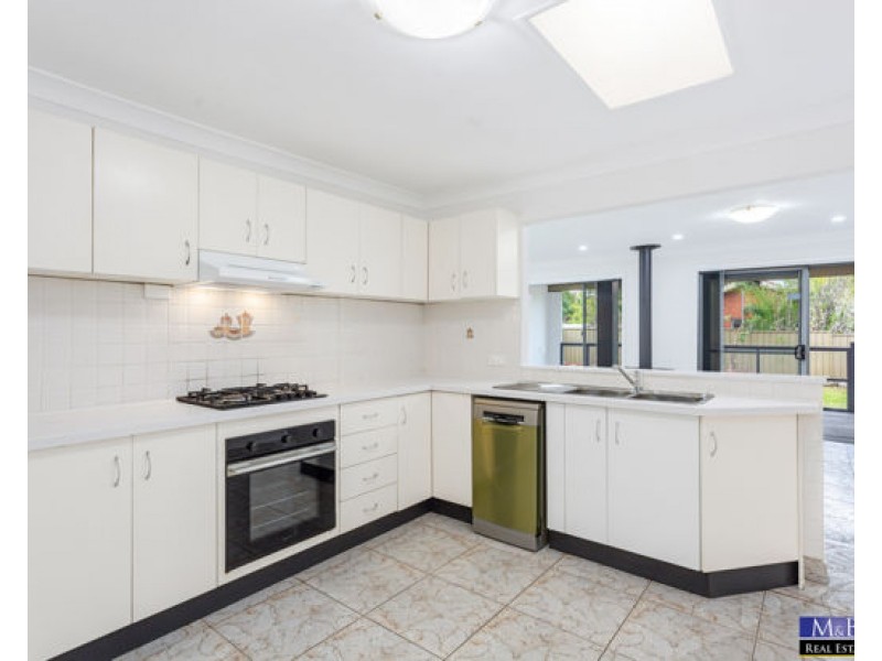2 Moore Place, Doonside NSW 2767