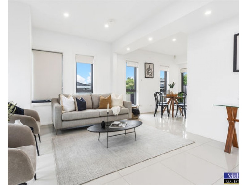 16 Centennial Drive, The Ponds NSW 2769