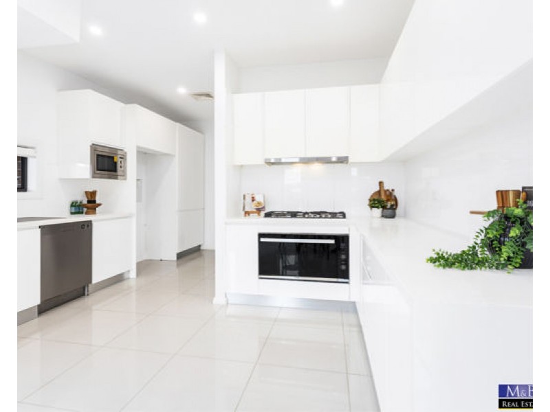 16 Centennial Drive, The Ponds NSW 2769