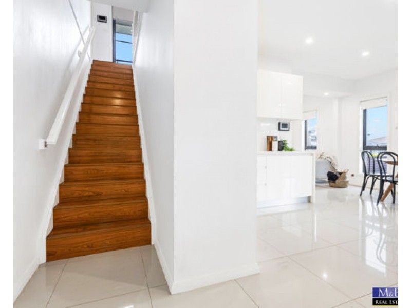 16 Centennial Drive, The Ponds NSW 2769