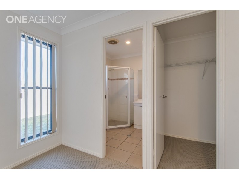 37 Searle Street, Thabeban QLD 4670