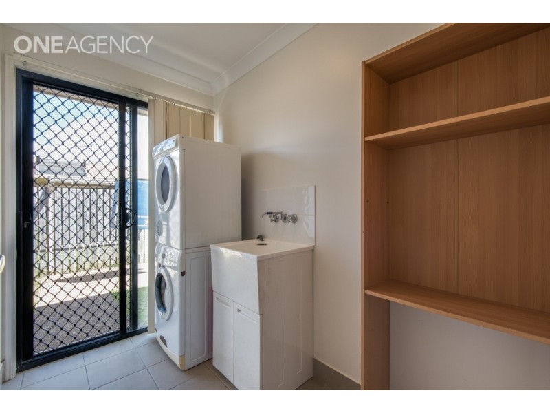 37 Searle Street, Thabeban QLD 4670