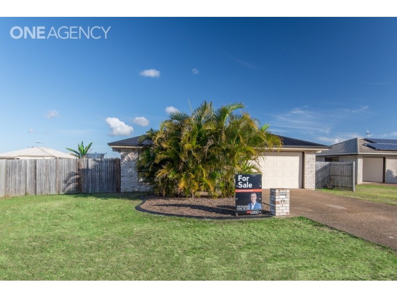 37 Searle Street, Thabeban QLD 4670
