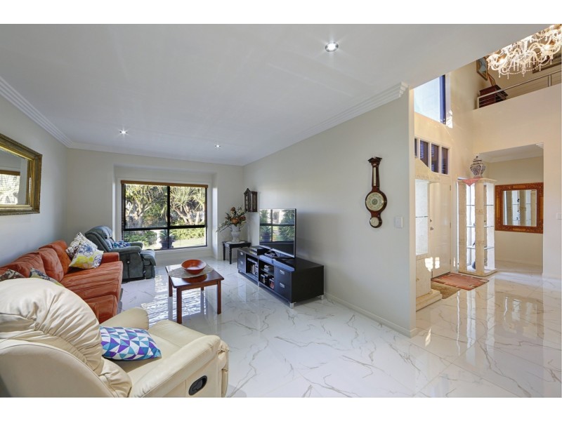 25 Coral Cove Drive, Coral Cove QLD 4670