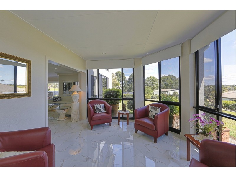 25 Coral Cove Drive, Coral Cove QLD 4670