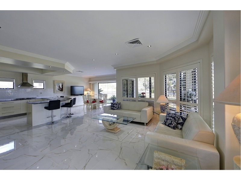 25 Coral Cove Drive, Coral Cove QLD 4670