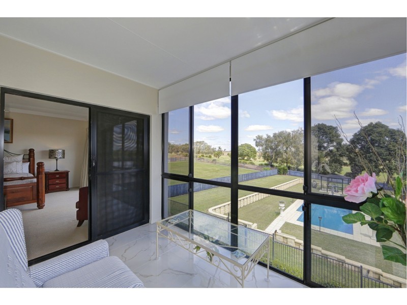 25 Coral Cove Drive, Coral Cove QLD 4670