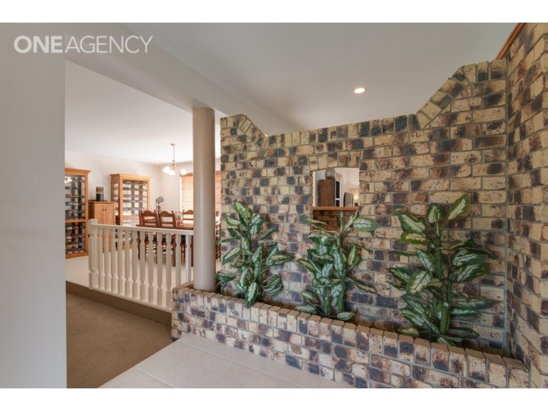 17 Tropicana Drive, Avoca QLD 4670