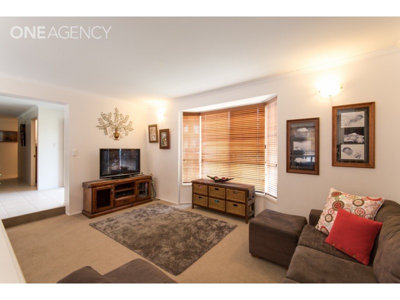 17 Tropicana Drive, Avoca QLD 4670