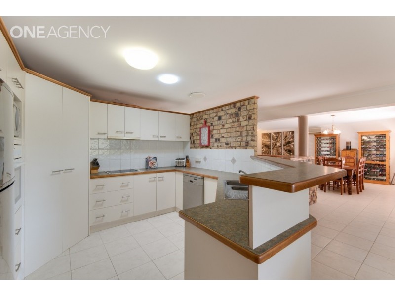 17 Tropicana Drive, Avoca QLD 4670