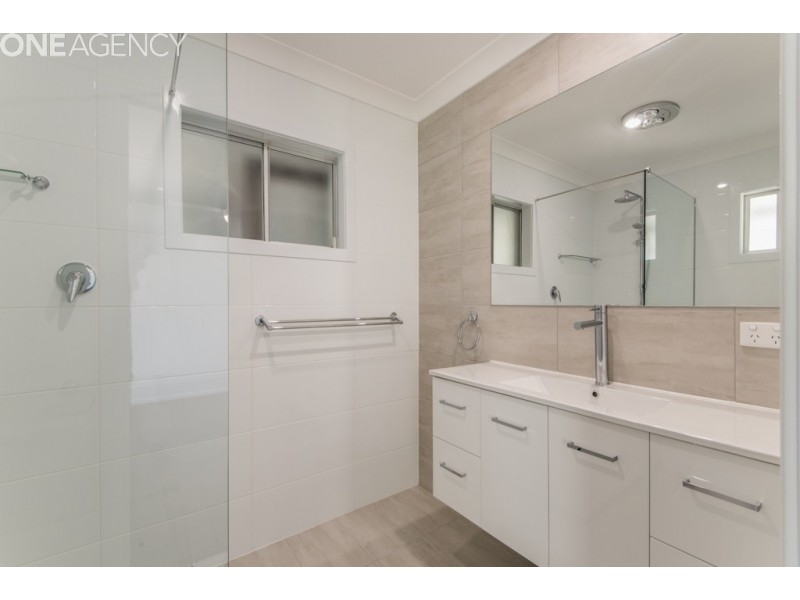 25 Novakoski Street, Kepnock QLD 4670