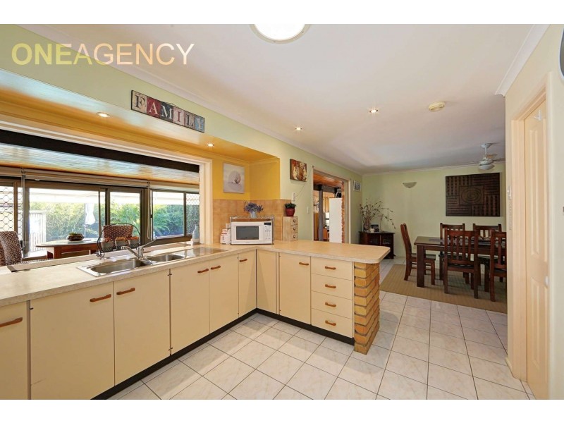 18 Donovan Street, Kepnock QLD 4670