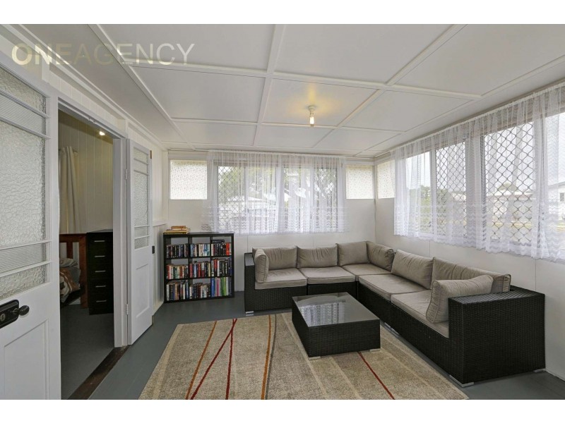 1 Hurst Street, Walkervale QLD 4670