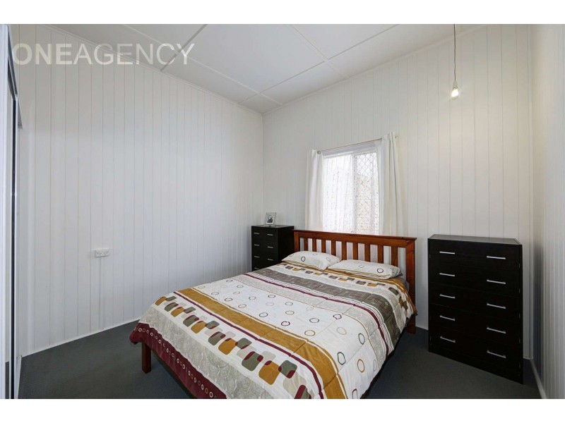 1 Hurst Street, Walkervale QLD 4670