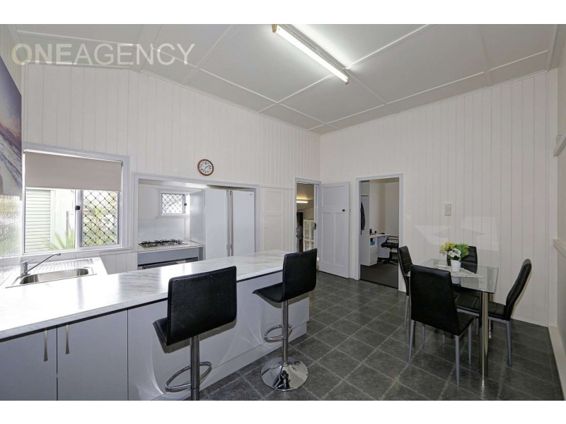 1 Hurst Street, Walkervale QLD 4670