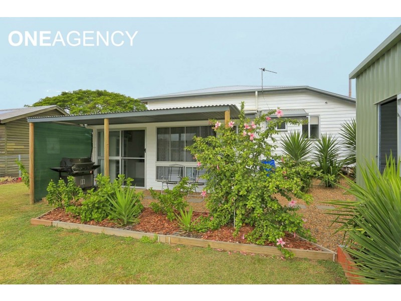 1 Hurst Street, Walkervale QLD 4670