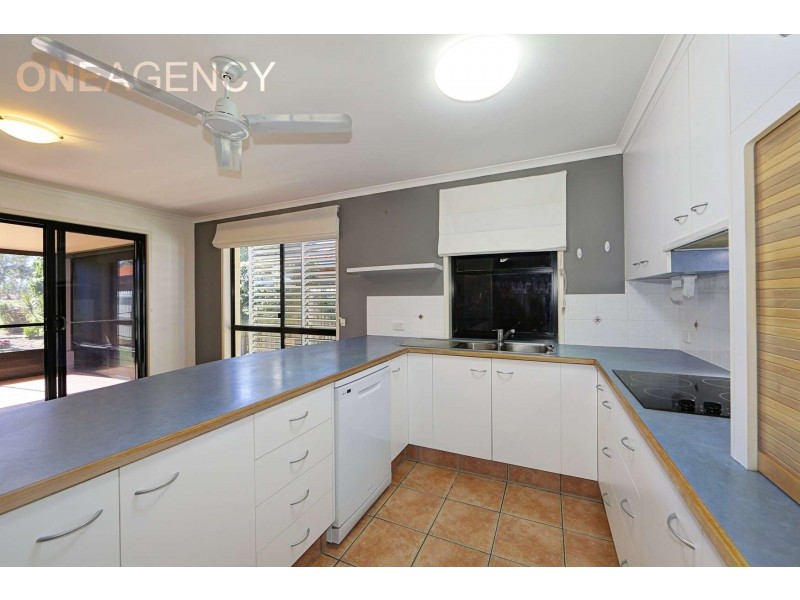 24/5 Chantelle Circuit, Coral Cove QLD 4670
