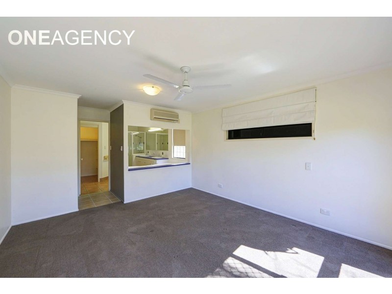 24/5 Chantelle Circuit, Coral Cove QLD 4670