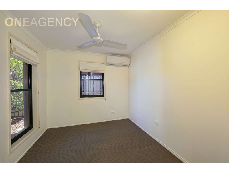 24/5 Chantelle Circuit, Coral Cove QLD 4670