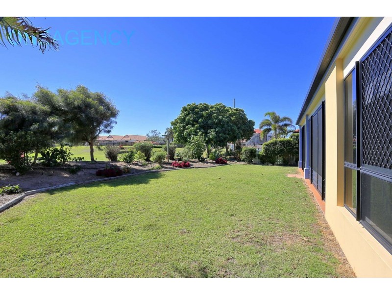 24/5 Chantelle Circuit, Coral Cove QLD 4670