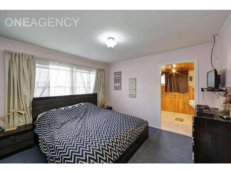 11 Totten Street, Kepnock QLD 4670