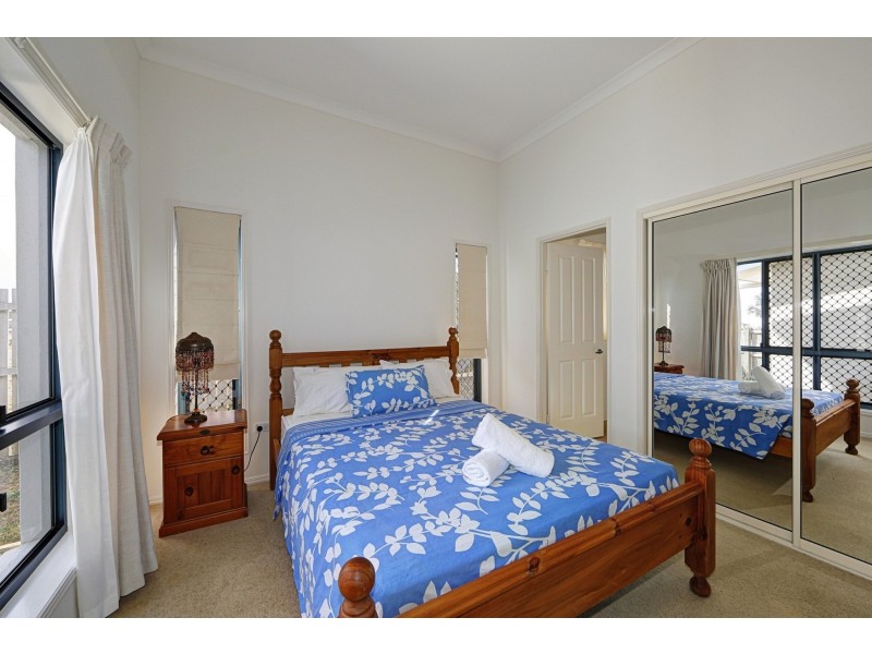 2 Arthur Brown Court, Coral Cove QLD 4670