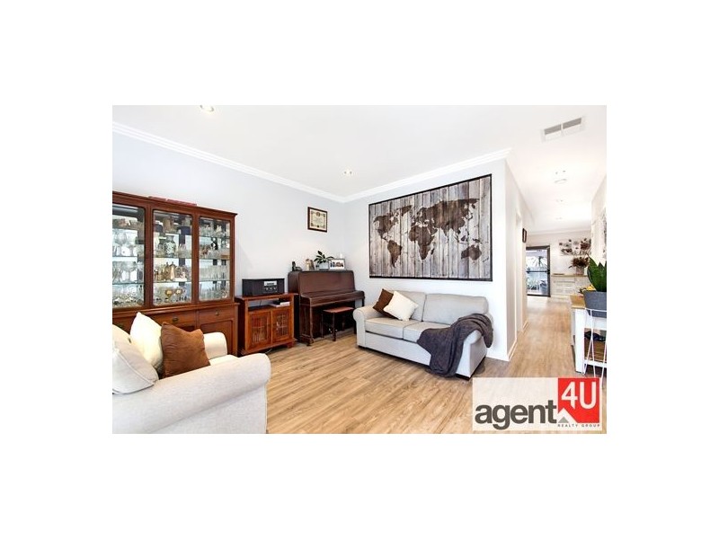 19 Firetail Circuit, Cranebrook NSW 2749