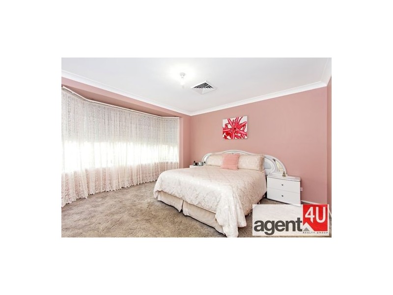 30 Minnek Close, Glenmore Park NSW 2745