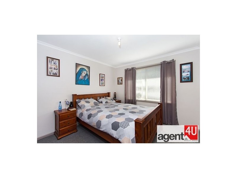 9 Hughes Street, Londonderry NSW 2753