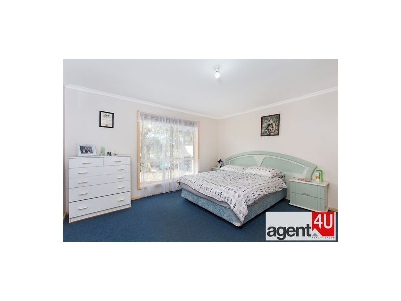 9 Hughes Street, Londonderry NSW 2753