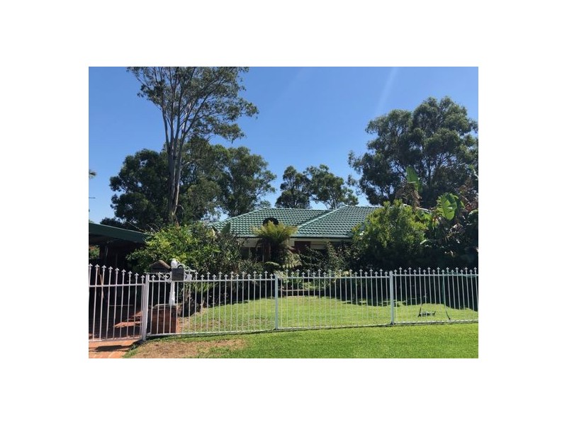 9 Hollier Street, Cambridge Park NSW 2747