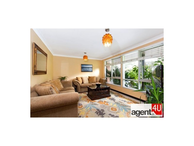 7 Fairways Avenue, Leonay NSW 2750