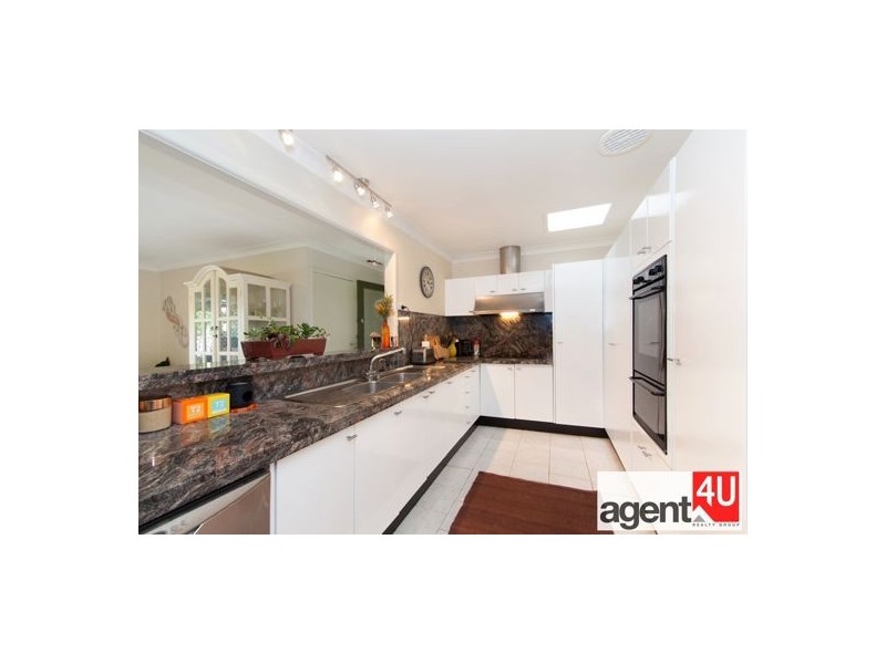 7 Fairways Avenue, Leonay NSW 2750