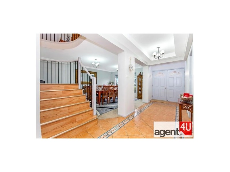 8 Middleton Avenue, Cranebrook NSW 2749