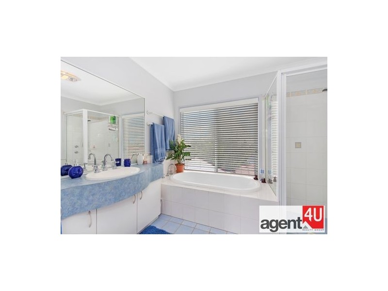 8 Middleton Avenue, Cranebrook NSW 2749