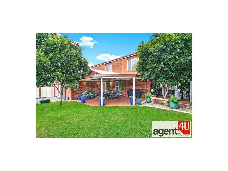8 Middleton Avenue, Cranebrook NSW 2749