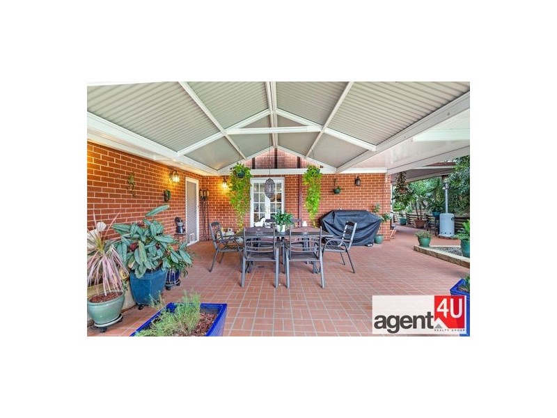 8 Middleton Avenue, Cranebrook NSW 2749